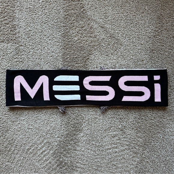 ADIDAS LIONEL MESSI 10 INTER MIAMI SOCCER SCARF MLS BLACK PINK WHITE NEW - Picture 1 of 6